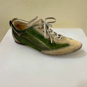 TOD’S sneakers 👟